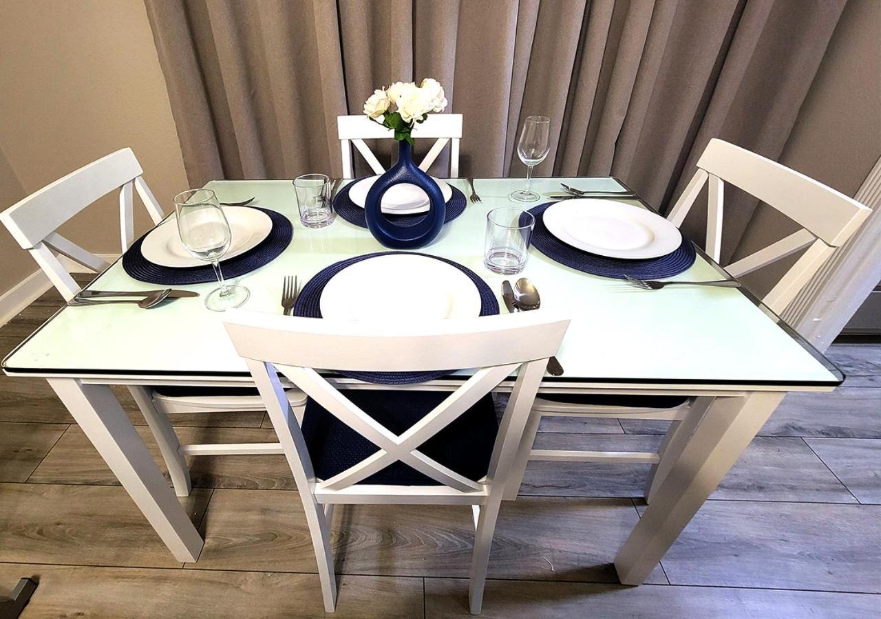 Beautiful Guesthouse, Sleeps 4 - Kitchen, Private Laundry, Ac, Parking, 65' Tv, Close To Stores, Restaurants & Beach 롱비치 외부 사진